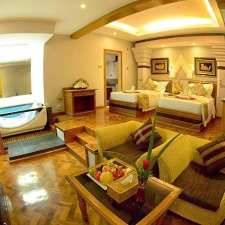 Shwe Taung Tan Hotel - Lake View Моунъюа Экстерьер фото