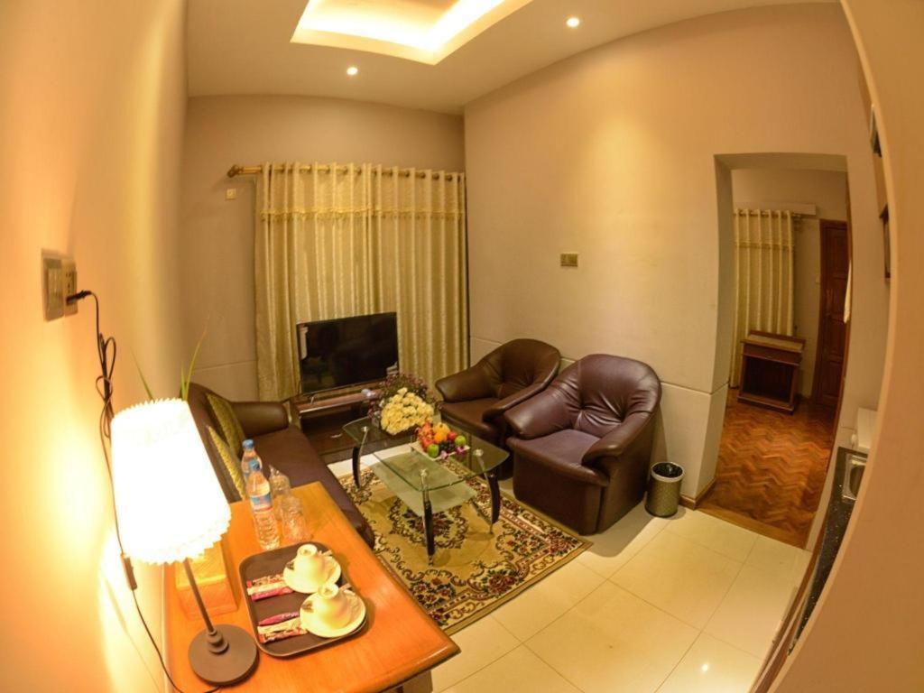 Shwe Taung Tan Hotel - Lake View Моунъюа Экстерьер фото