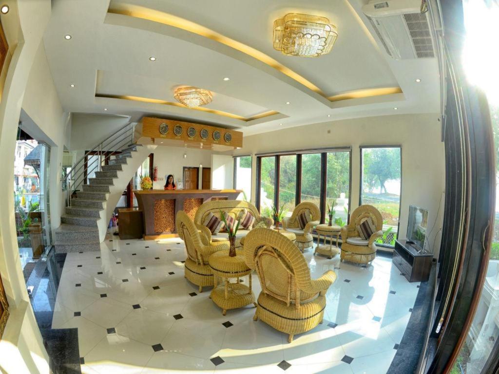 Shwe Taung Tan Hotel - Lake View Моунъюа Экстерьер фото