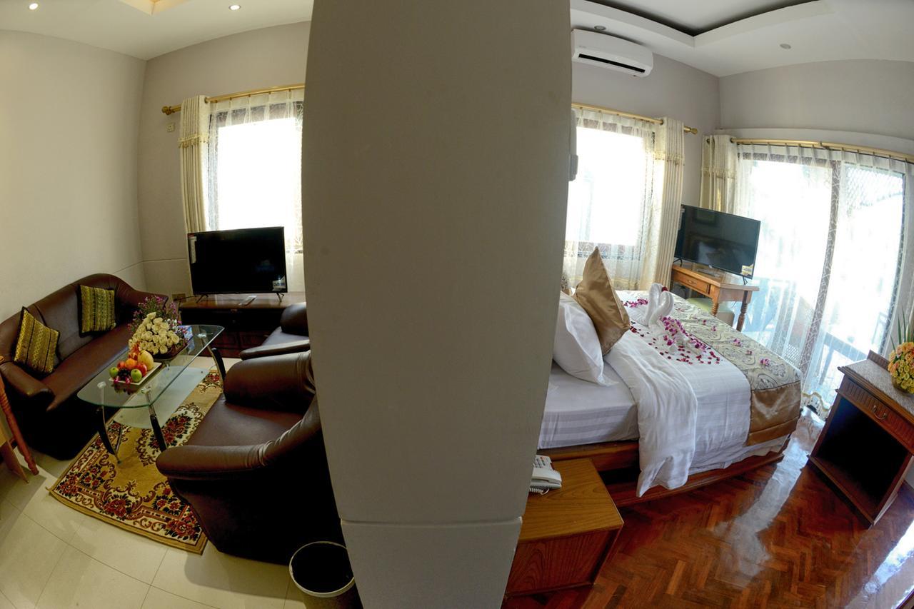Shwe Taung Tan Hotel - Lake View Моунъюа Экстерьер фото