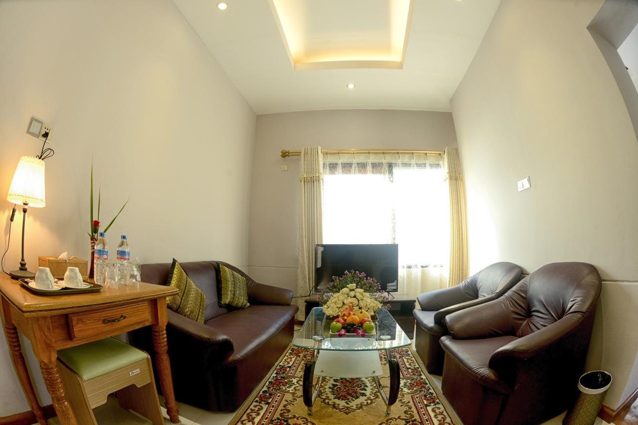 Shwe Taung Tan Hotel - Lake View Моунъюа Экстерьер фото